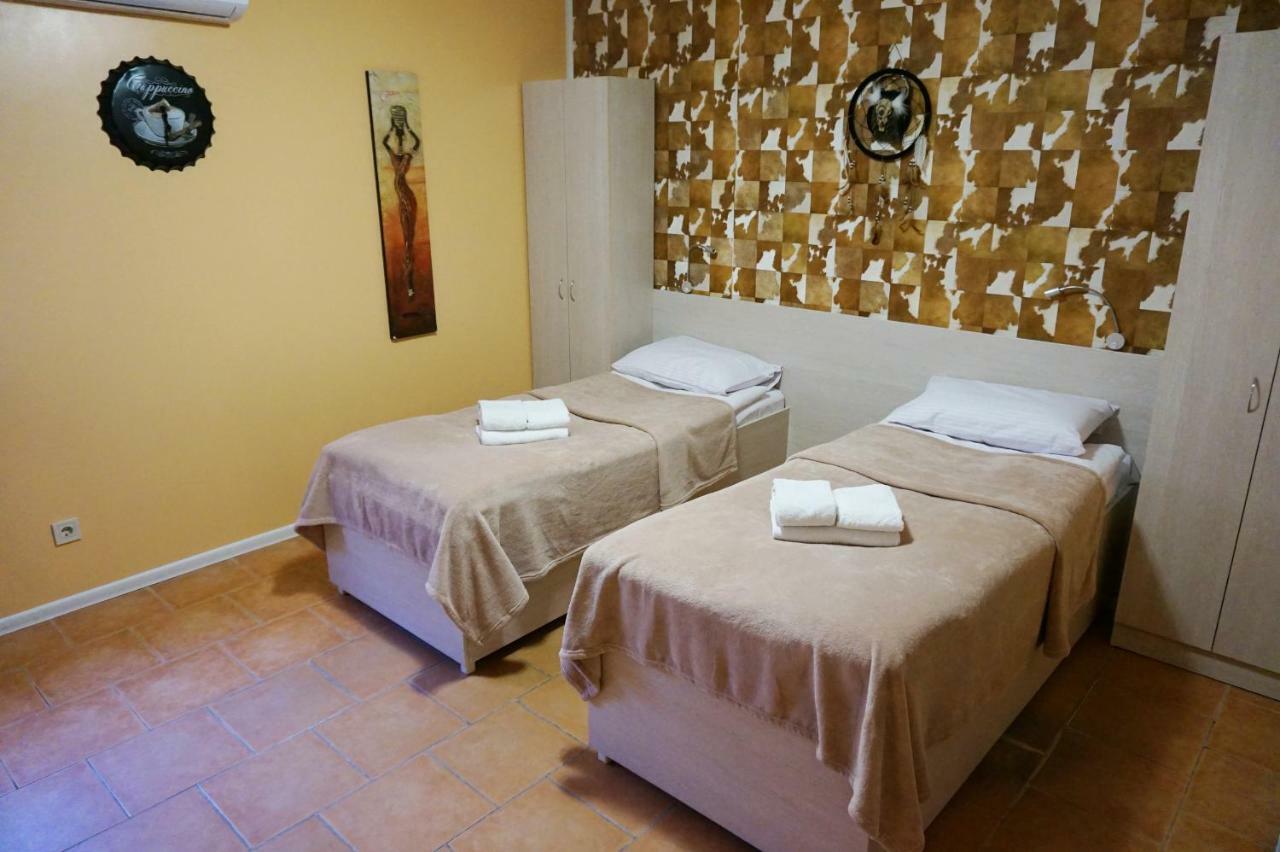 Kolibri Hotel Odessa Buitenkant foto